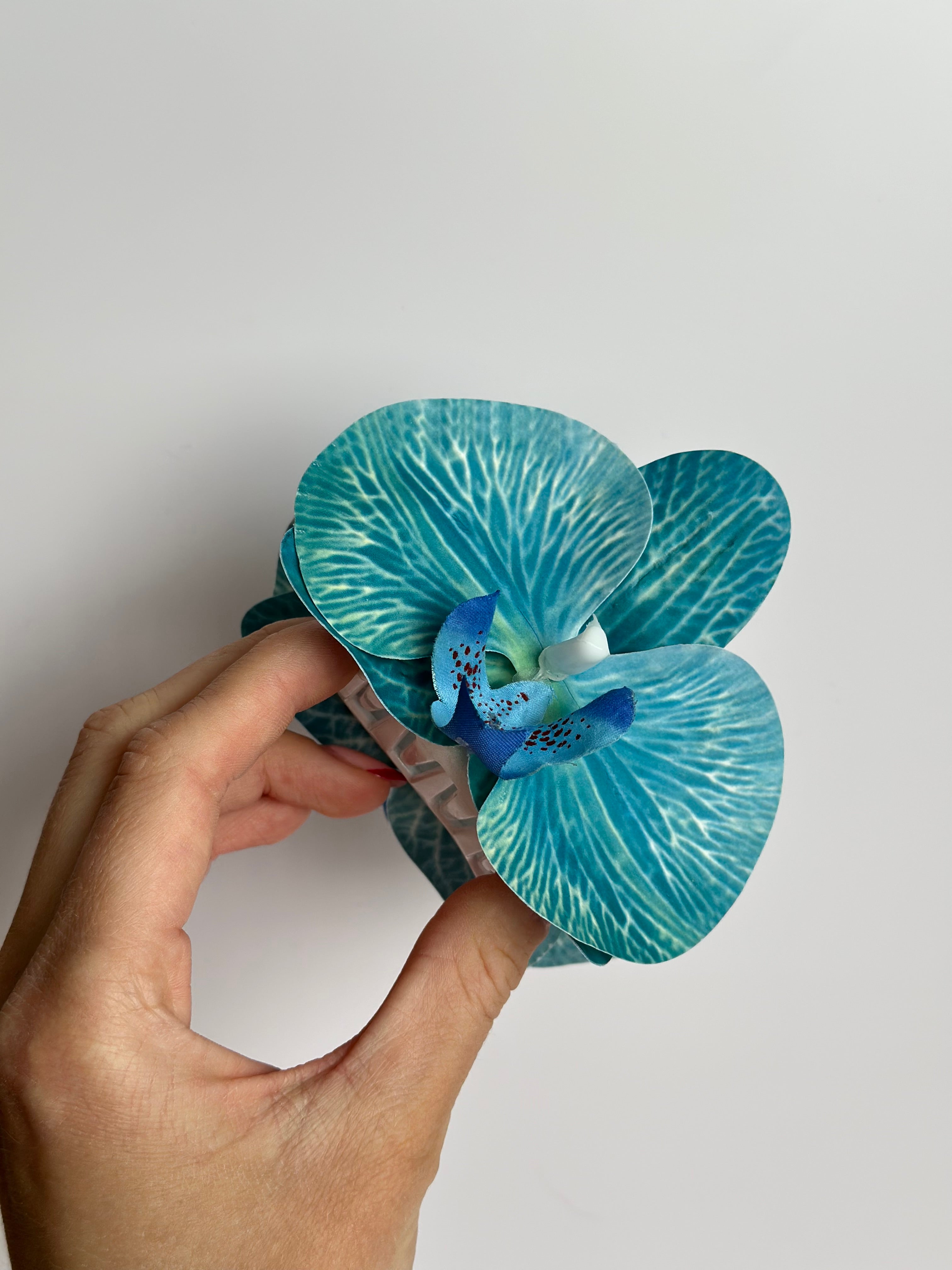 Lyseblå Orkidé Hårklemme – 5 cm Acetat