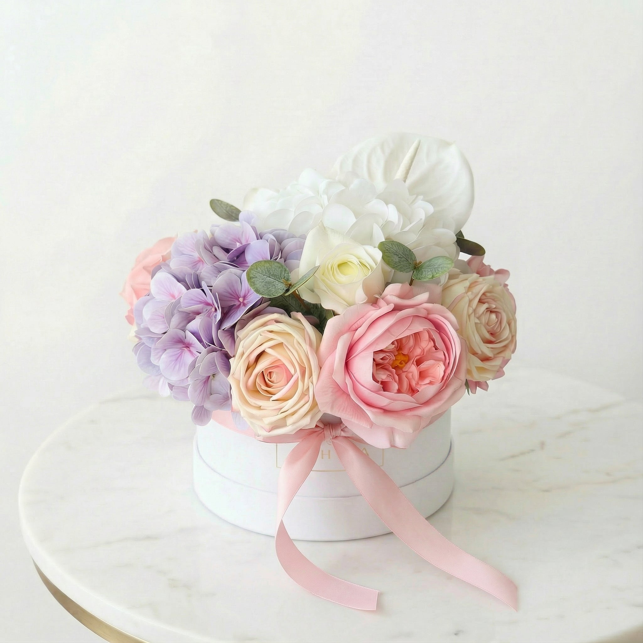 Élanor – Evighedsbuket med Roser og Pæoner